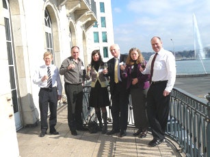 Left to Right: Brian Harvey (Kalsec Europe, UK), Steve Pearce (Omega Ingredients, UK), Isolde Tomann (Esarom, Austria), Dave Baines (BSF, UK), Elizabeth Pearce (Omega Ingredients, UK) and Marcel Aarts (Kalsec Europe, UK).