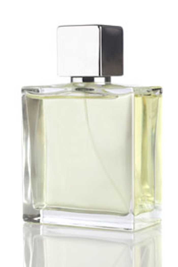 Fotolia_Fragrancebottle_MAIN