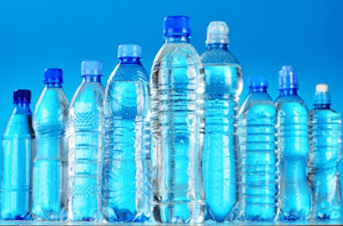 Fotolia_Waterbottles_MAIN