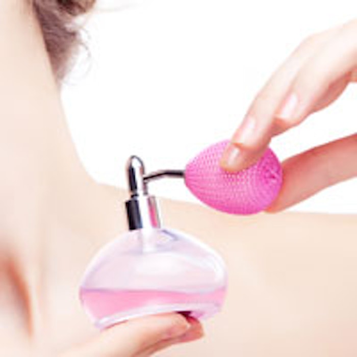Pink-perfume-spray-200