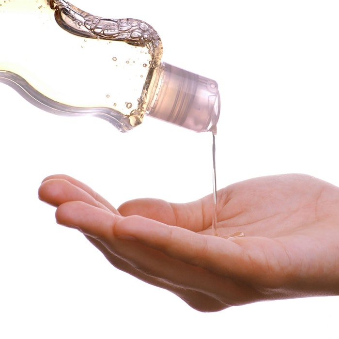 BodyWashpouredintoHand850