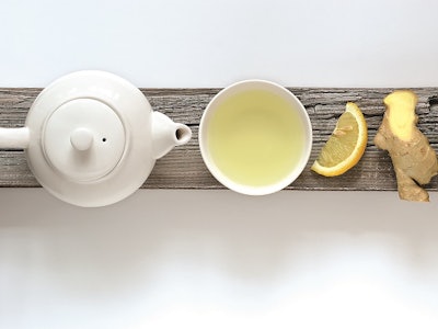 Tea with lemon and ginger