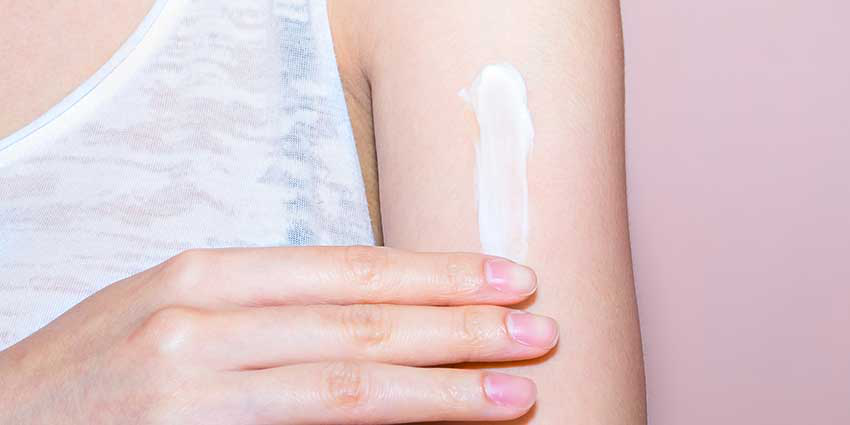 Womansarmbodycare_425