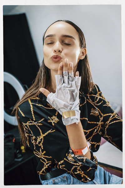 Christian-COWAN_VOESH-collagen-gloves