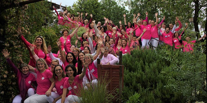 Une Rose, Une Caresse’s purpose is to finance all the well-being care offered to patients suffering from cancer, or other serious pathologies, and provided more than 3,700 in 2019.