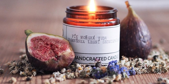 Perfumed Prague's soy candle.