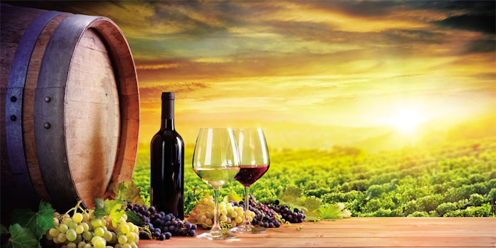 Through fermentation, wine emits intricate fragrance accords and flavors that often find similarities with perfume.