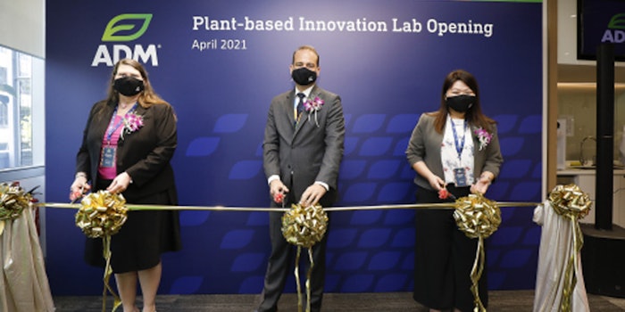 (LtoR) Lori Murphy, vice president, creation, design and development Asia Pacific; Dirk Oyen, vice president and general manager South East Asia and Nicole Yo, director, creation, design and development South East Asia, head of flavor creation Asia Pacific and principal flavorist; officiated the opening of ADM's Plant-based Innovation Lab in Singapore. (Photo: Business Wire).