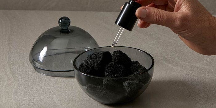 The fragrance offers an ambient scent experience with notes of oud, citrus, bergamot and more.