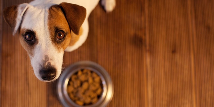 In the tenth anniversary edition of Feed Your Best Friend Better, Woodford has added twenty additional recipes and updated content with a focus on providing the scent and taste that dogs love the most–meat!