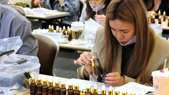 The course is scheduled for May 5, 6, 7 and May 19, 20 and 21, 2022 with limited intakes.