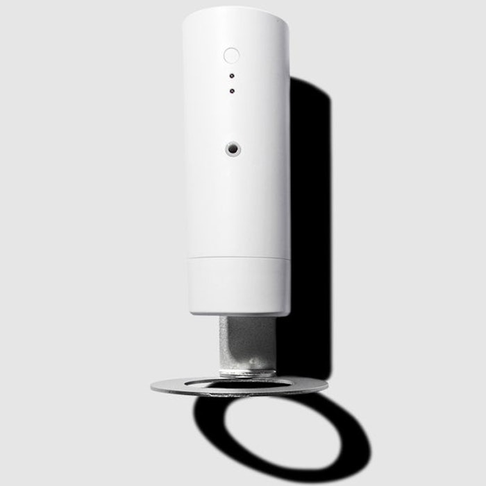 The Smart Diffuser functions entirely on Bluetooth through the accompanying Scent app.