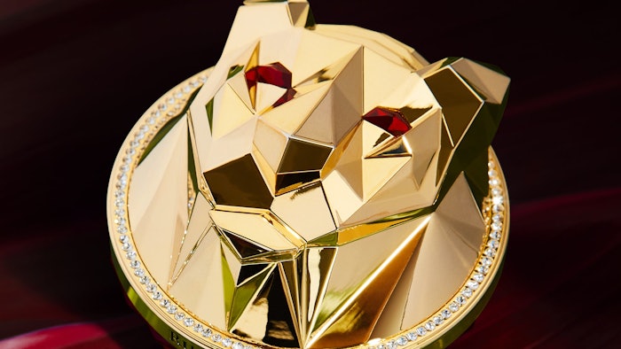 The fragrance incorporates the scents of bergamot and amber.