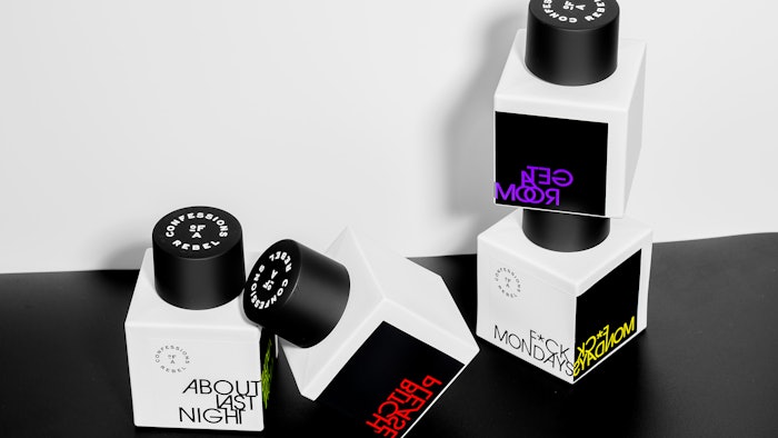 The Discovery Kit features all eight of the brand's fragrances, from woody to floral to citrusy scents.