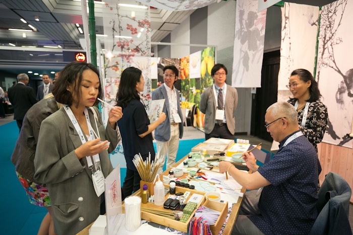 Qualified perfumers receive a discounted rate with proof of credentials.