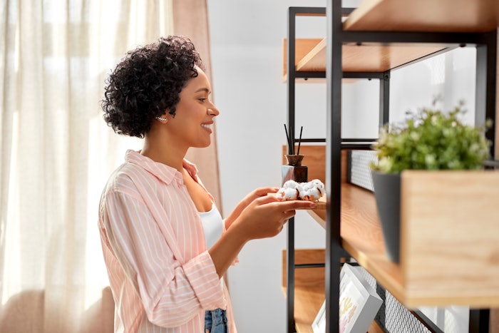 Rachel Herz, Ph.D. (neuroscientist), alongside Rafael Trujillo (Procter & Gamble) take the stage at WPC for their session, 'The Benefits of Fragrance in Daily Life.