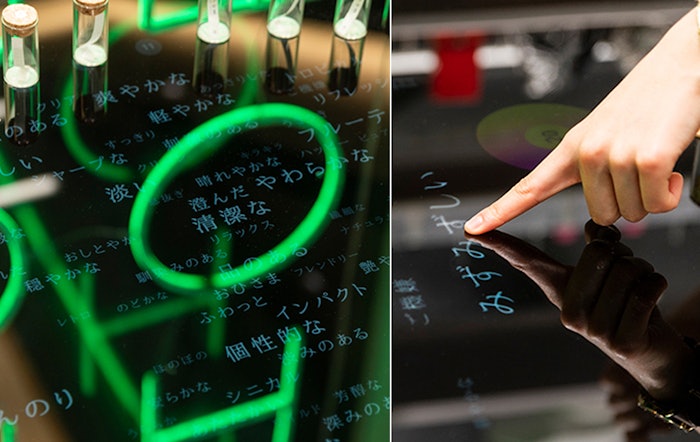 AI analyzes the data on how to perceive more than 5,000 scents extracted from customers of the nose shop in advance and verbalizes each person's favorite scent.