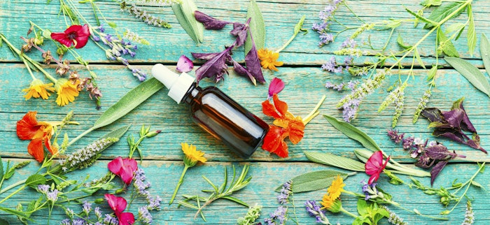 OnScent and its partners are focused on promoting its expertise in natural fragrances and cosmetic ingredients with their commitment to sustainability and ingredient traceability.