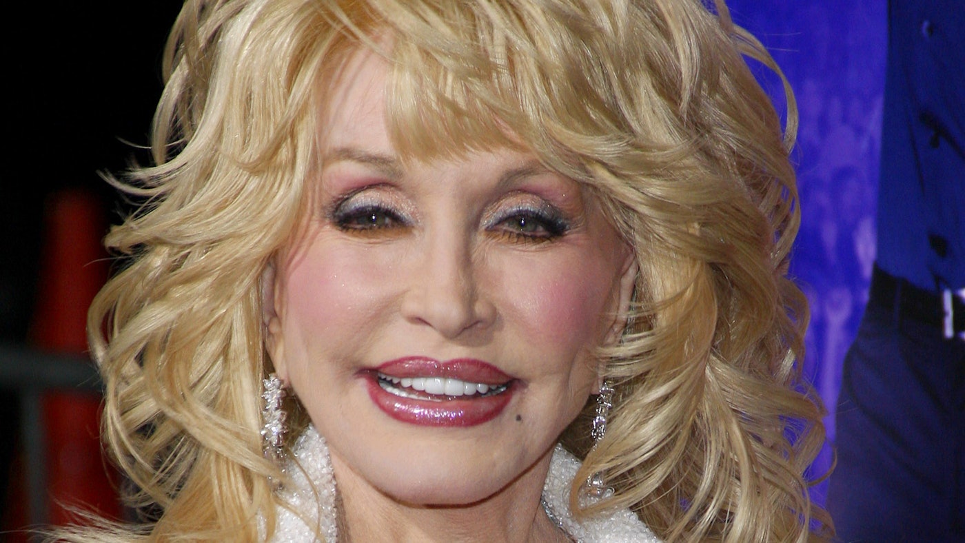 Dolly Parton Releases Smoky Mountain-Inspired Perfume | Perfumer ...