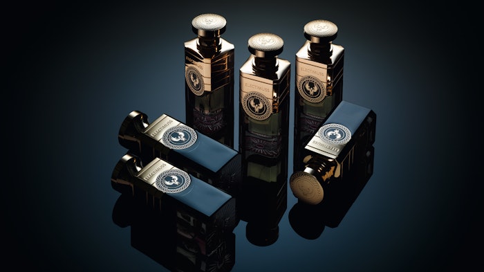 Vici Leather offers scent notes of cinnamon, wormwood, black pepper, sweet leather, tuberose, amber and balsamic.