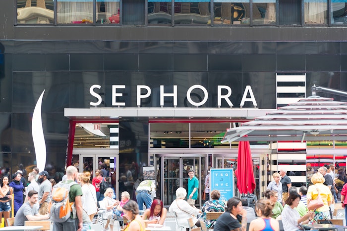 Sephora Accelerate is a brand incubation program dedicated to building a community of innovative brand founders in beauty, with a focus on founders who are people of color.