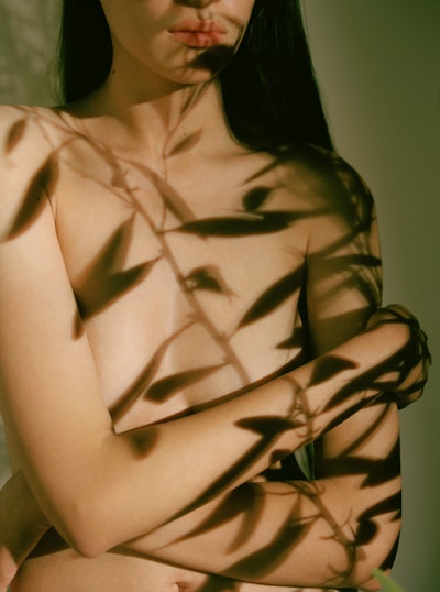 The fragrance launch is accompanied by a collection of photographs by Amanda Charchian.