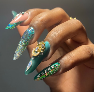 Nail art by Arrianna Silva