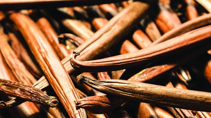 The flavor of cured vanilla beans contains a complex mixture of aroma and taste compounds.