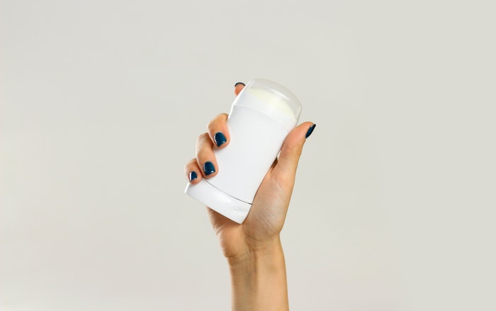 The ScentArc technology is a nutrient blend that selectively prevents the production of odorous compounds caused by the bacteria in the axillary area.