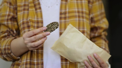 Today seaweed absolute is harvested in France and Iceland for use in snack foods and seasonings, bringing fishy flavor through fresh, salty, fatty and iodized marine notes.