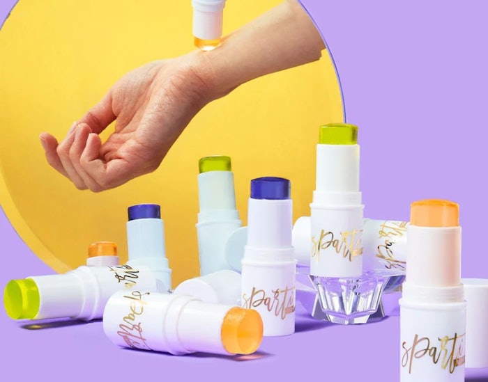 The proprietary technology offers a concentrated fragrance in a twist-up, glide-on form that is portable, clean, alcohol-free, skin-safe, bio-degradable and accessibly priced.