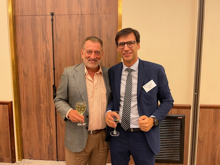 EFEO president Manolo Donaire (R) alongside John Cavallo, Ph.D., senior Vice President, Citromax Group (L).