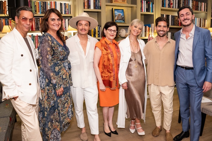 (L to R) James Aguiar (INVITATION), Adriana Medina (Givaudan), Bernardo Möller (House of Bō), Linda Levy (The Fragrance Foundation), Avril Graham (INVITATION), Giancarlo Möller (House of Bō) and Matthieu Befve (Givaudan).