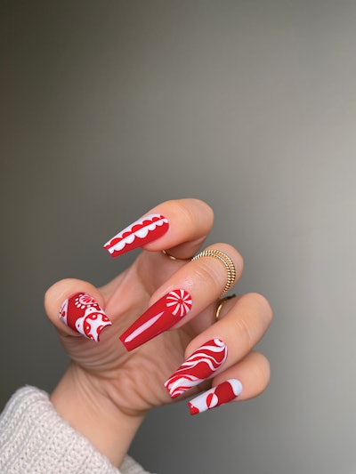“I took inspiration from a black and white set I did previously to create this abstract red and white set inspired by peppermint candies. My favorite thing to do is licking my candy cane to a sharp point, so I can always have a weapon on hand.”