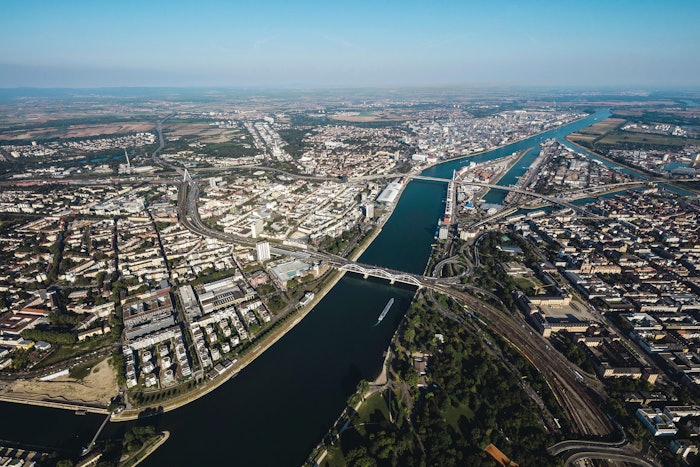 BASF shared that sales generated with products launched on the market in the past five years that stem from R&D activities increased in 2022 to around €12 billion.