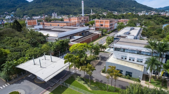 Duas Rodas' acquisition of tropextrakt is said to be essential for Duas Rodas to continue to expand its exports.