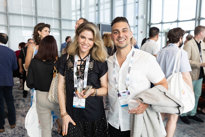 Don't forget to bring your business cards to the Opening Cocktail Reception at Palexpo!