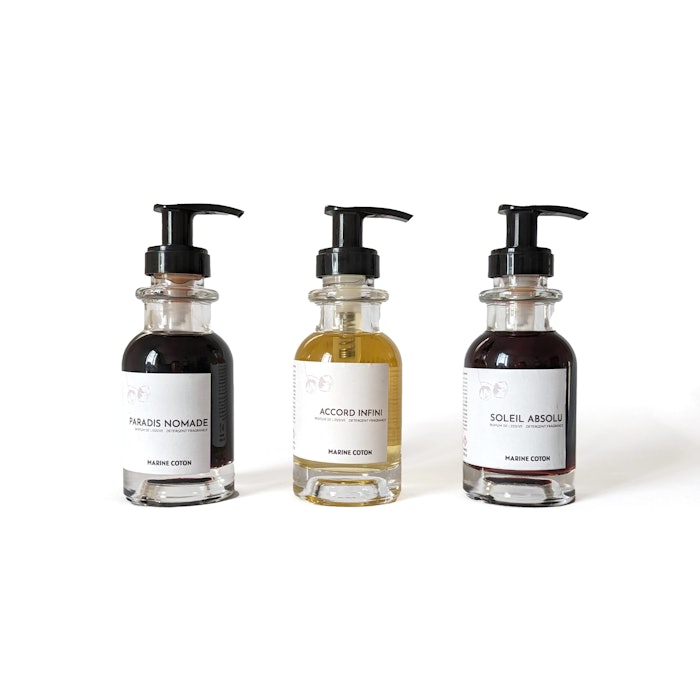 The Philos bottle comes in a 100 ml format, fitted with a pump.