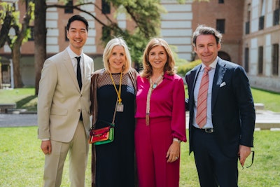 Cumbre Academicos Perfume Iberchem