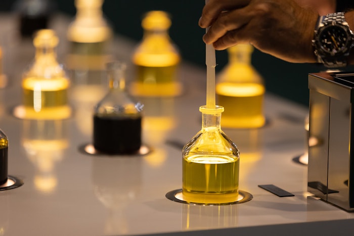 Full registration gives you access to the Opening Cocktail Reception, all conference sessions, the expo hall as well as the Closing Reception!