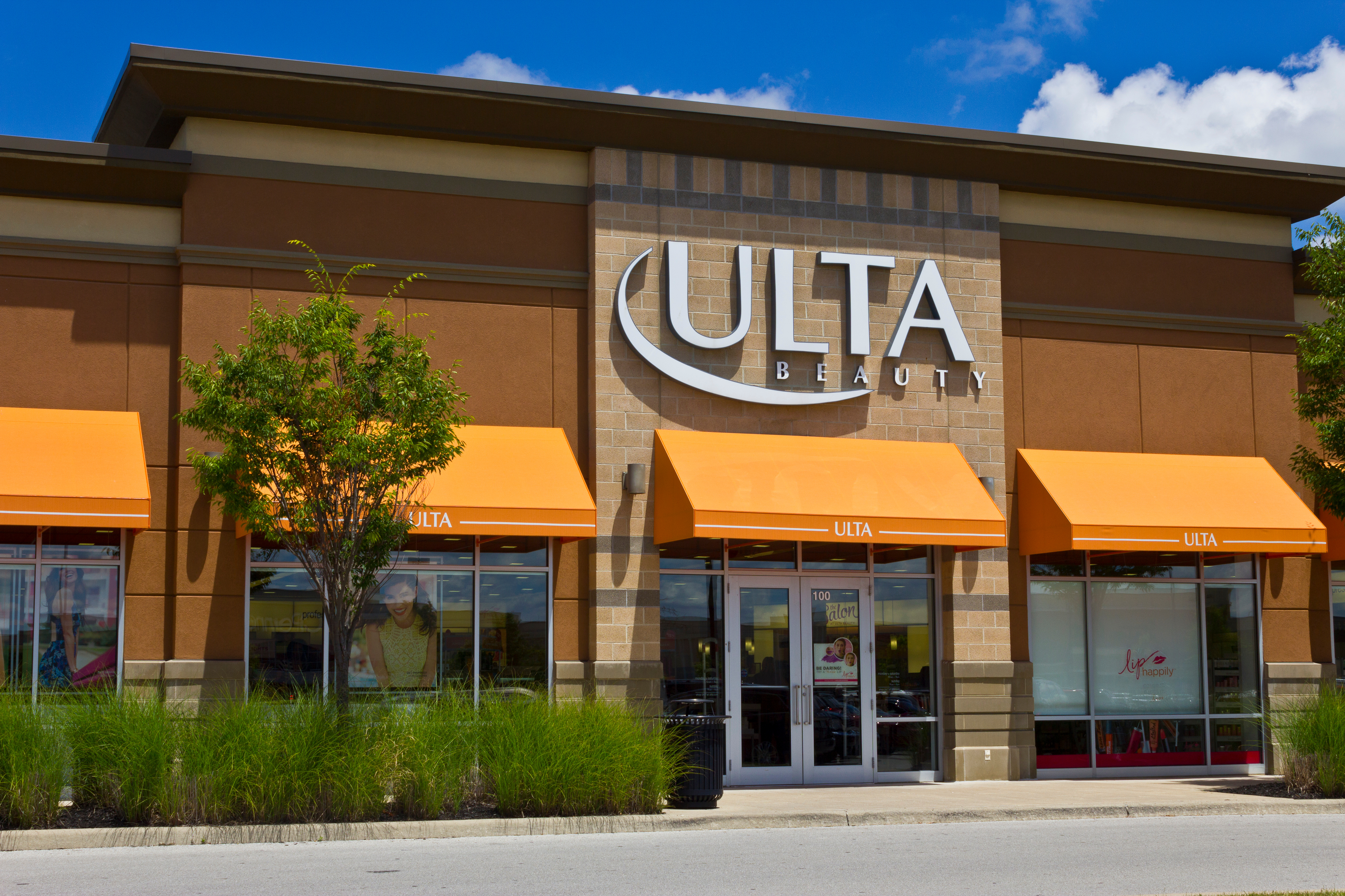 Per Ulta, ecommerce and stores open for at least 14 months combined experienced a 1.8% decrease in transactions and 0.6% drop in average ticket size in Q2 2024.