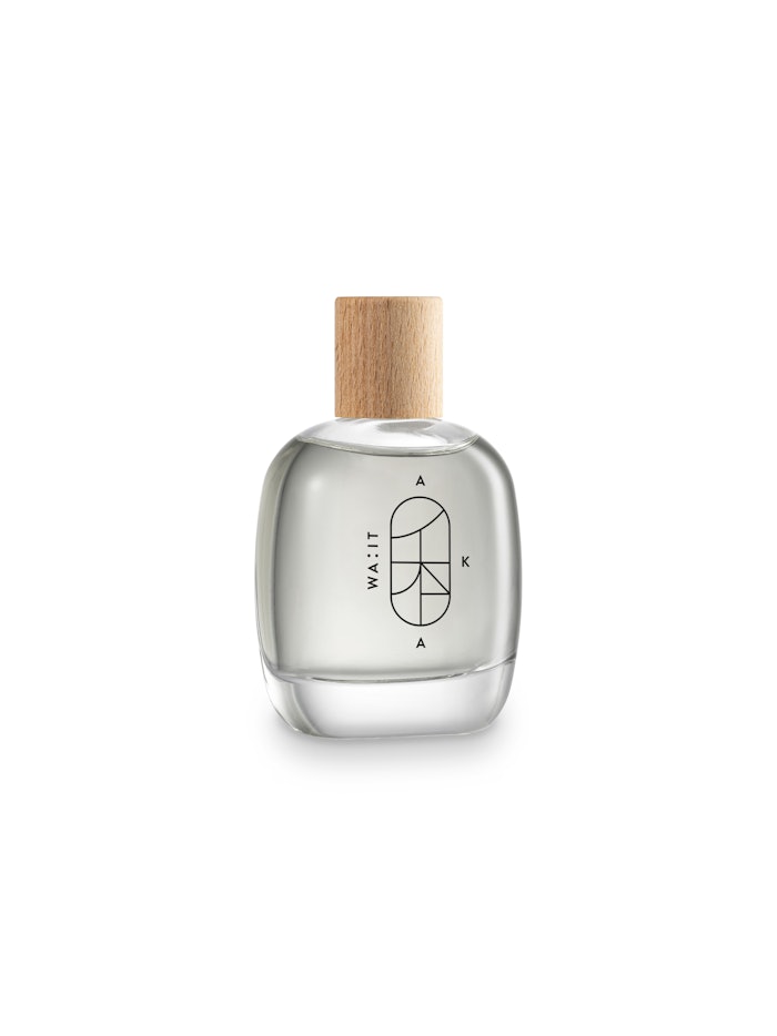 AKA includes notes of grapefruit, pink pepper, saffron and cinnamon.