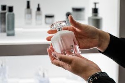 Wheaton Packaging showcased the Ecoglass Line, refillable bottle designs, decoration techniques, including Crystal Effect Painting and Marble Effect Painting at Paris Packaging Week 2025.