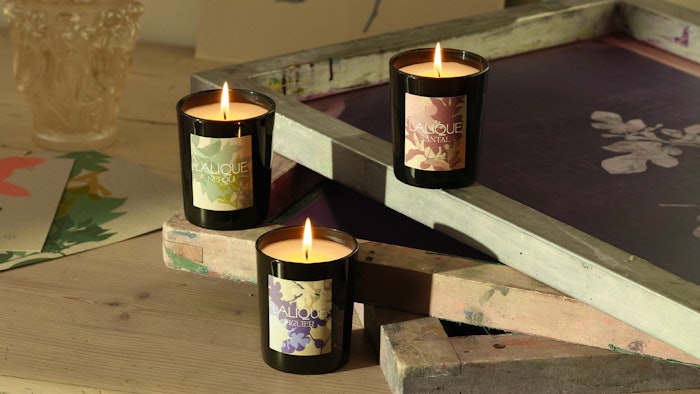 The Voyage de Parfumeur collection includes three fragrances.