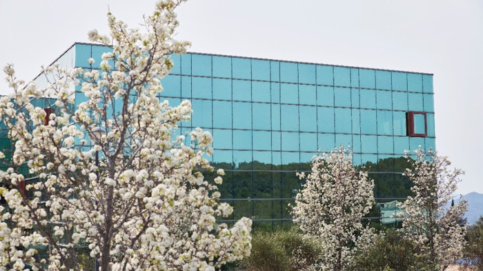 The company reached sales of €180 million, an increase of 27% from the previous year.