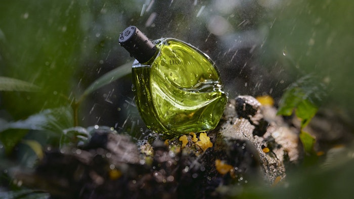 The Ekos Ryos collection includes three fragrances inspired by the soul of the Amazon region.