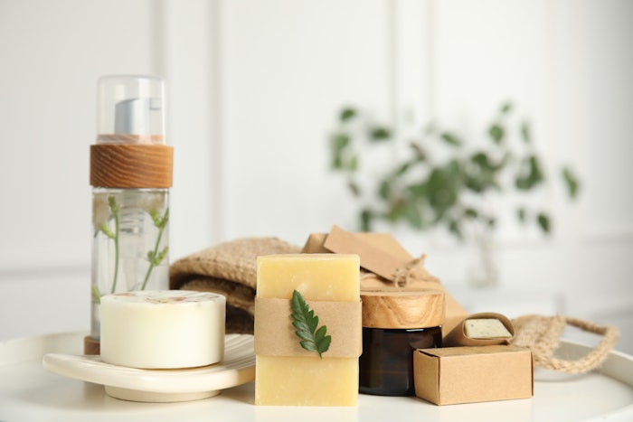 Natural Green Beauty Skin Care Concepts Zero Waste Adobe Stock 458016912 (1)