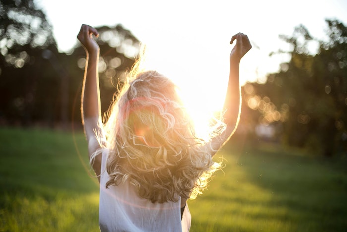 Assessa's Zinbloq reportedly protects hair from environmental damage and oxidative stress.