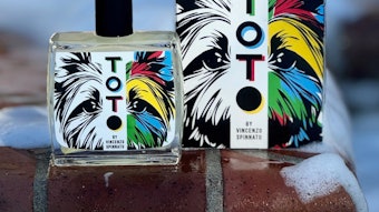 Toto Pet Fragrance includes notes of white lychee, sugared bergamot, orchid, poppy variations, red rose and emerald extract.