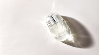 Key notes for No Fragrance Fragrance include warm ambrette, orris root, soft musk and creamy sandalwood.